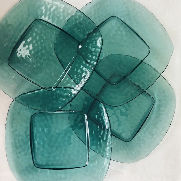 Dinner Plates - Picture 2 of 3